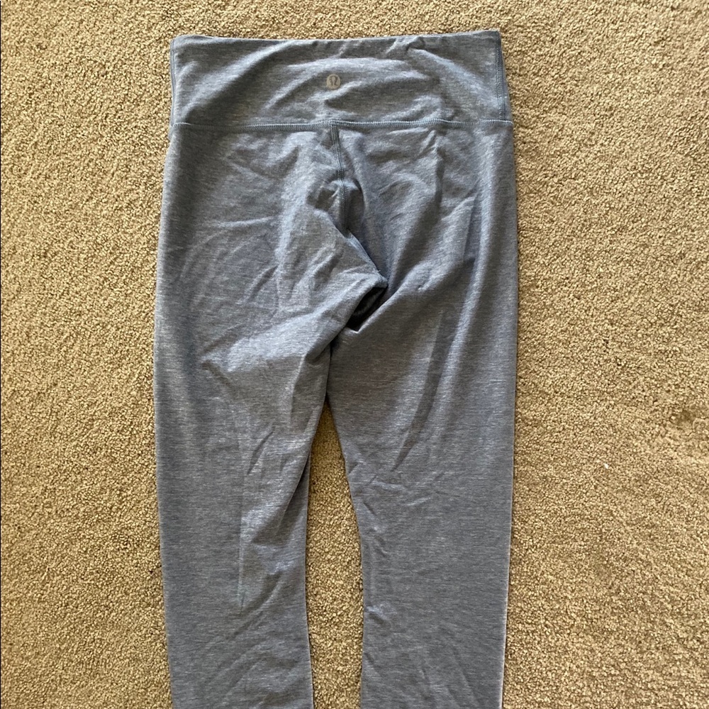 Lululemon Capri wunder under